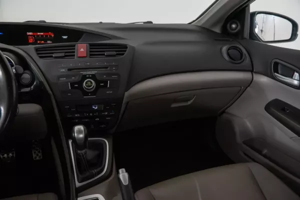 Honda Civic 1.6 i-DTEC Lifestyle 27