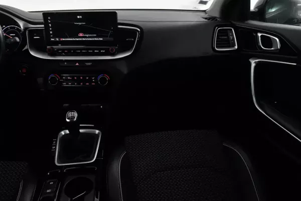 Kia XCeed 1.6 CRDi MHEV Tech 16