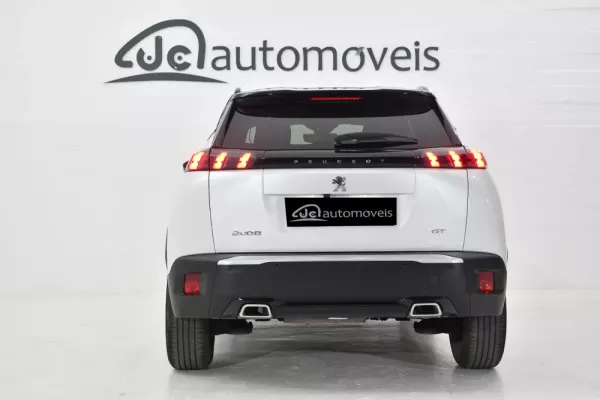 Peugeot 2008 1.2 PureTech GT EAT8 9