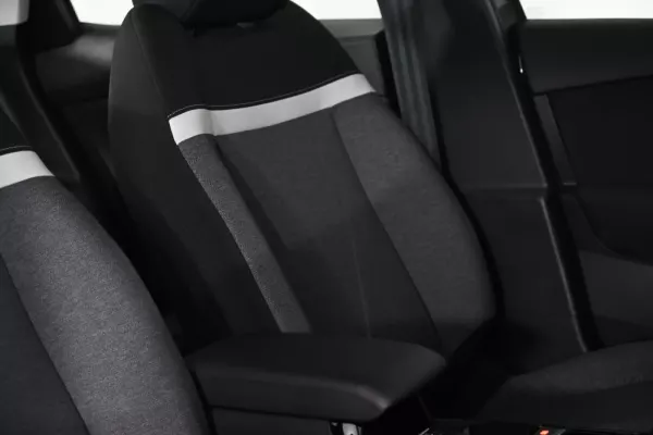 Citroën C4 X 1.2 PureTech Feel 28