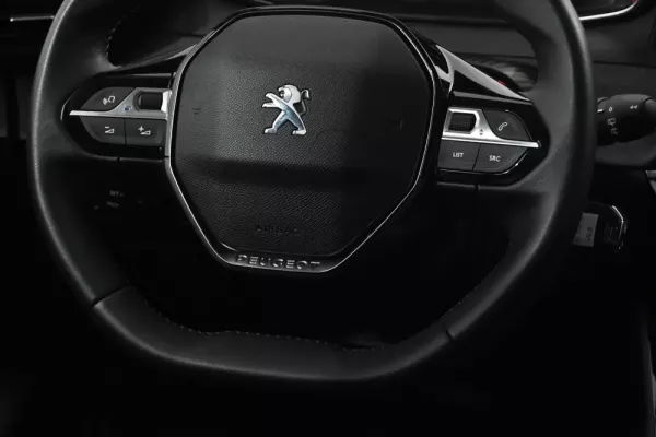 Peugeot 208 1.2 PureTech Active Pack 19