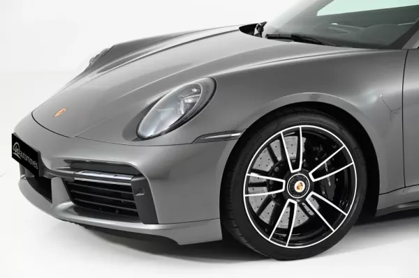 Porsche 911 (992) Turbo S PDK 16