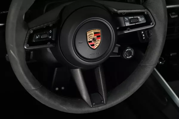 Porsche 911 (992) Turbo S PDK 23