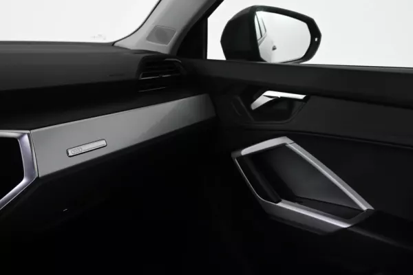 Audi Q3 35 TFSI S tronic 19
