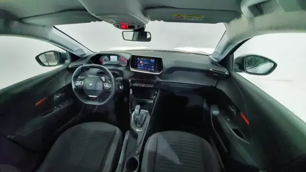 Peugeot 208 1.2 PureTech Active 14