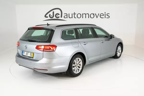 Volkswagen Passat Variant 2.0 TDi Confortline DSG 2