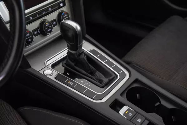 Volkswagen Passat Variant 2.0 TDi Confortline DSG 22