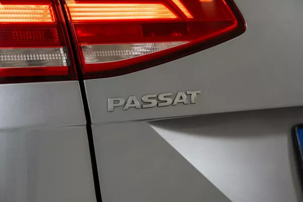 Volkswagen Passat Variant 2.0 TDi Confortline DSG 40