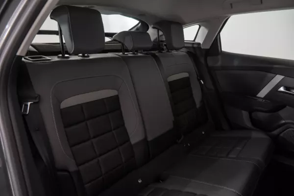 Citroën C4 1.2 Hybrid Plus e-DSC6 34