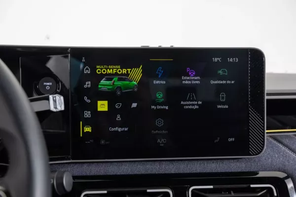 Renault 5 E-Tech 52 kWh Techno Autonomia Conforto 32