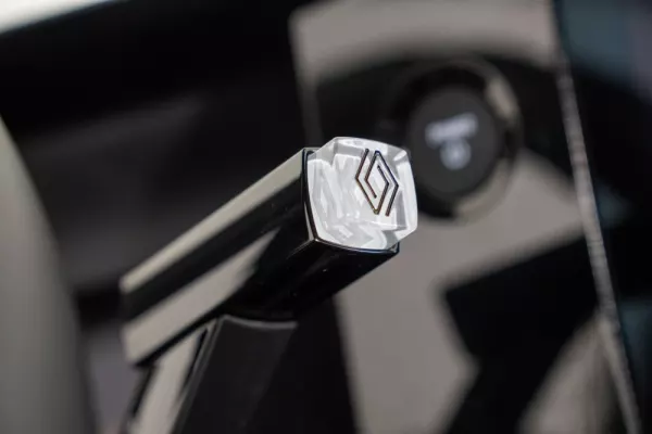 Renault 5 E-Tech 52 kWh Techno Autonomia Conforto 34