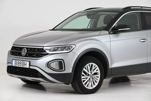 Volkswagen T-Roc 1.5 TSI Life DSG 13