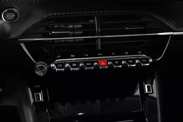 Peugeot 2008 1.2 PureTech Allure Pack 22