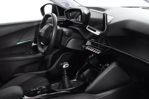 Peugeot 2008 1.2 PureTech Allure Pack 23