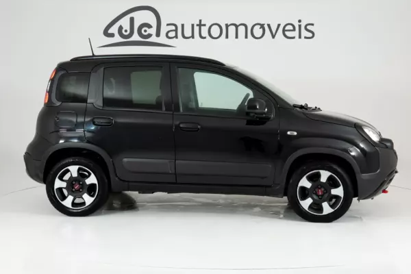 Fiat Panda 1.0 Hybrid City Cross 7