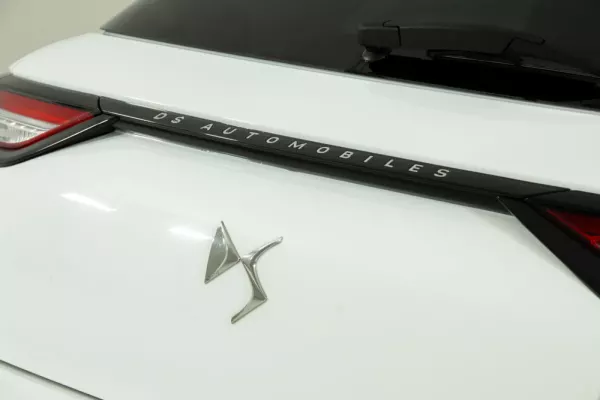 DS DS3 Crossback 1.2 PureTech Performance Line 10