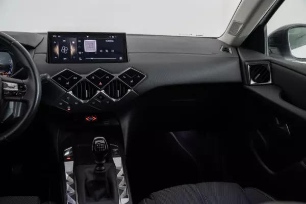 DS DS3 Crossback 1.2 PureTech Performance Line 33