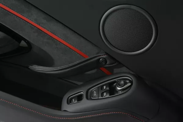 Aston Martin Vantage Roadster V8 F1 Edition 31