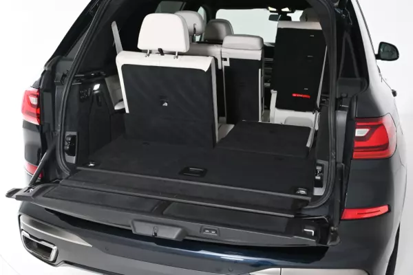 BMW X7 M50i 14