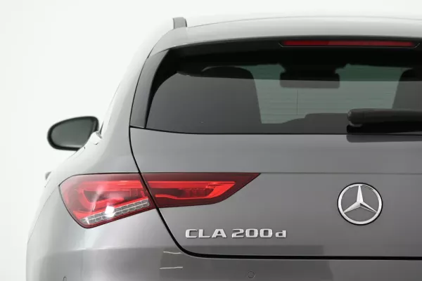 Mercedes-Benz CLA 200 d Shooting Brake AMG Line Aut. 9