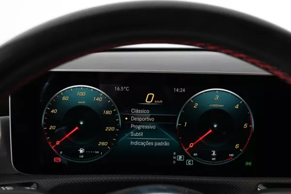 Mercedes-Benz CLA 200 d Shooting Brake AMG Line Aut. 16