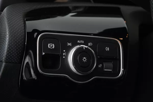 Mercedes-Benz CLA 200 d Shooting Brake AMG Line Aut. 22