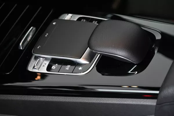 Mercedes-Benz CLA 200 d Shooting Brake AMG Line Aut. 23