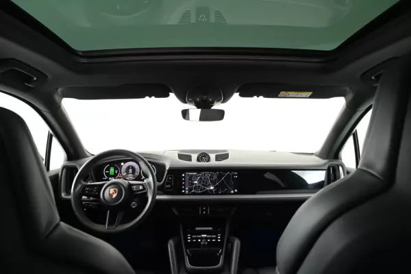 Porsche Cayenne E-Hybrid 3