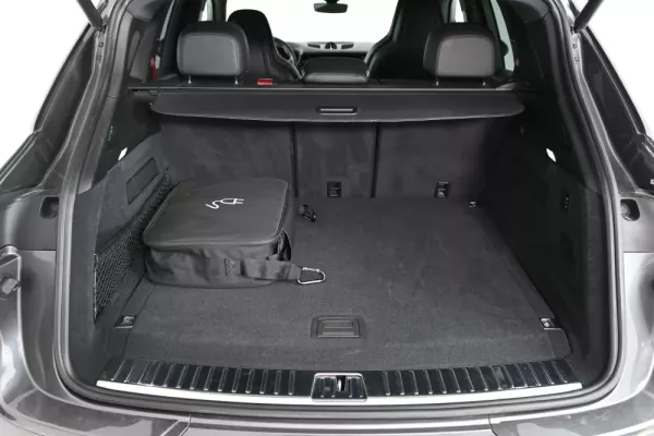 Porsche Cayenne E-Hybrid 11