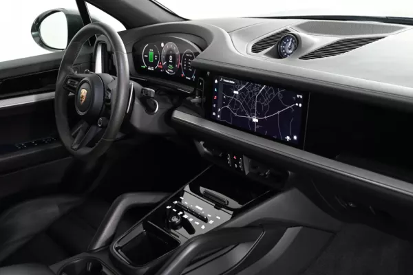 Porsche Cayenne E-Hybrid 23