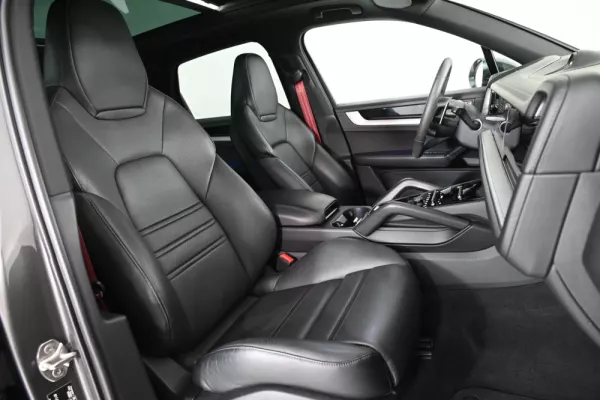 Porsche Cayenne E-Hybrid 32