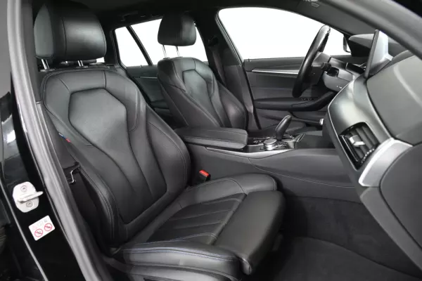 BMW 520 e Pack M 4