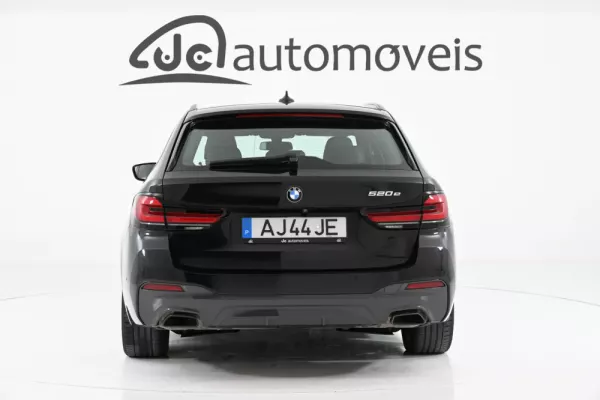 BMW 520 e Pack M 8