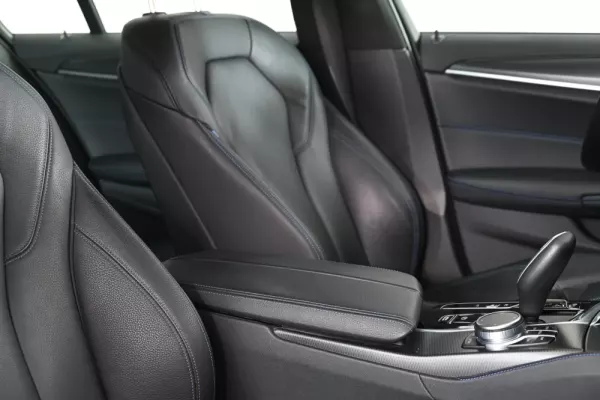 BMW 520 e Pack M 24