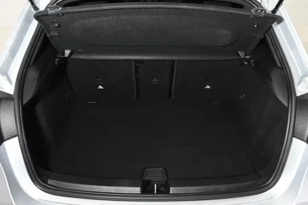 Mercedes-Benz A 35 AMG 4Matic 13