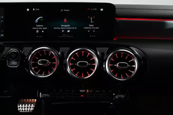 Mercedes-Benz A 35 AMG 4Matic 20