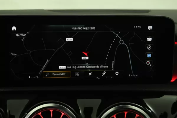 Mercedes-Benz A 35 AMG 4Matic 21