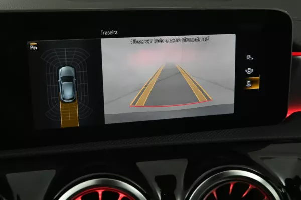 Mercedes-Benz A 35 AMG 4Matic 26