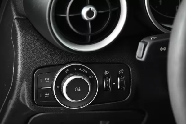 Alfa Romeo Giulia 2.2 D Ti AT8 24