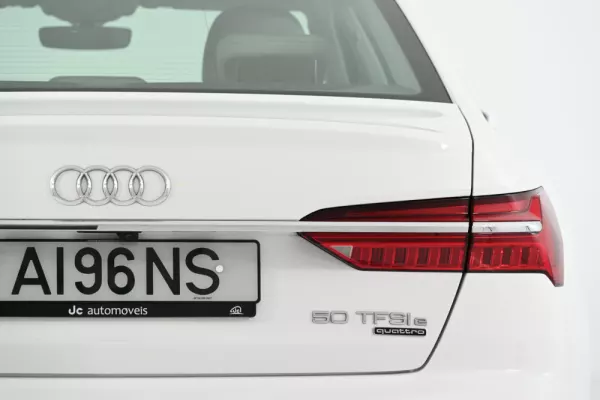 Audi A6 50 TFSIe quattro S tronic 10