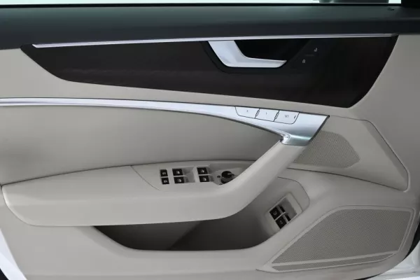 Audi A6 50 TFSIe quattro S tronic 29