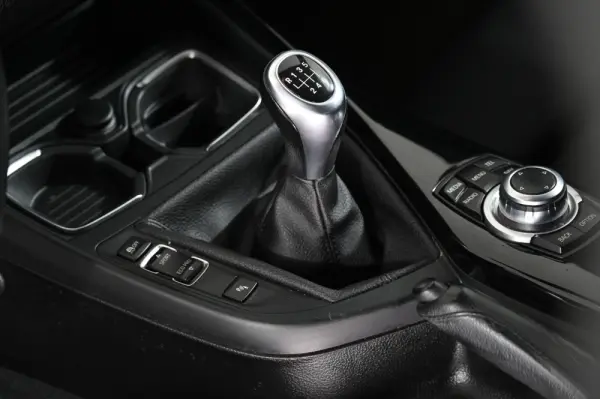 BMW 116 d Line Sport 19