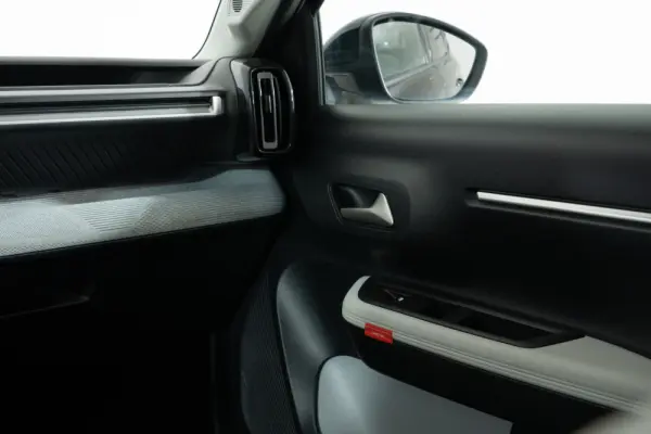 Citroen e-C3 44 kWh Autonomia Conforto Plus 37
