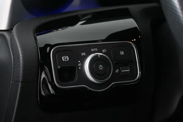 Mercedes-Benz CLA 200 d Shooting Brake AMG Line Aut. 26