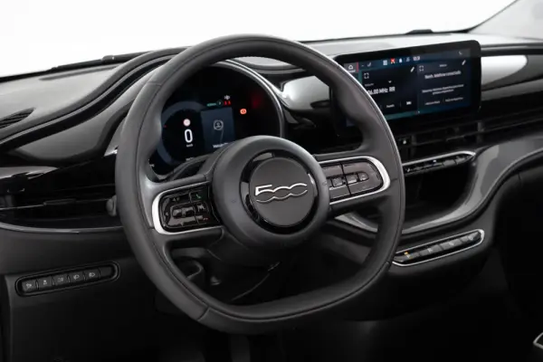 Fiat 500e Outro 19