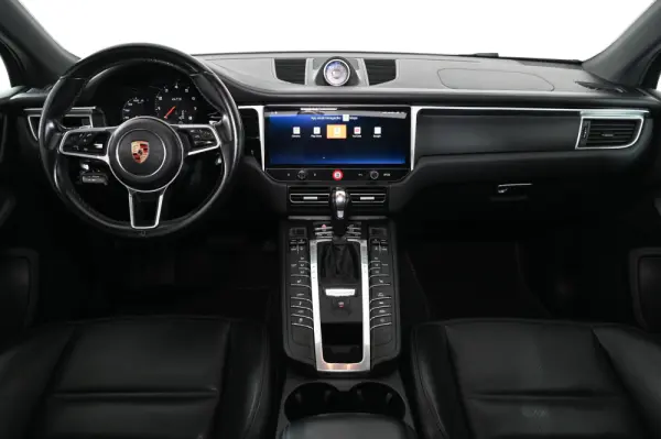 Porsche Macan GTS PDK 3
