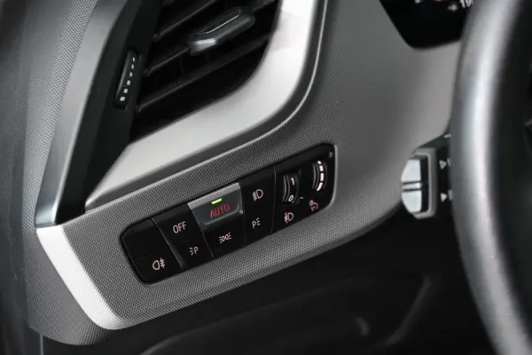 BMW 118 i Auto 25