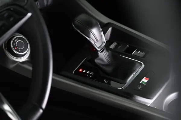 Alfa Romeo Tonale 1.5 Hybrid Sprint 21