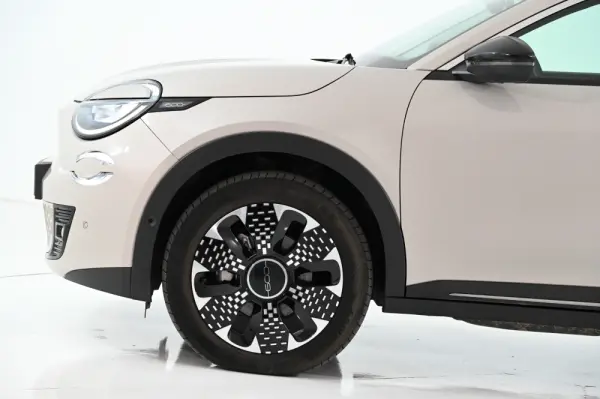 Fiat 600e 54 kWh La Prima 16