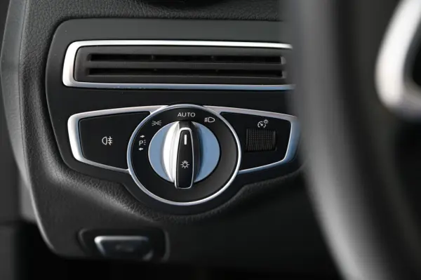 Mercedes-Benz C 300 de Avantgarde 24